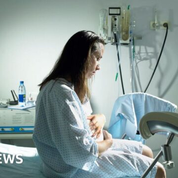 Birth trauma inquiry urges maternity care overhaul