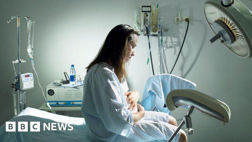 Birth trauma inquiry urges maternity care overhaul