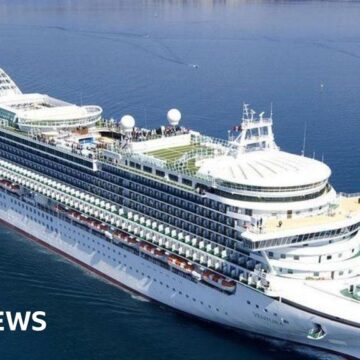 Cruise ship passengers isolating amid bug outbreak