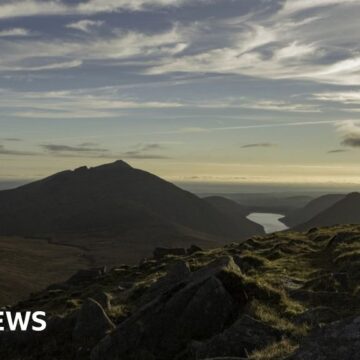 Firefighters battle gorse fire in Mourne Mountains