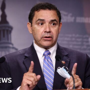 US congressman and wife charged with taking bribes