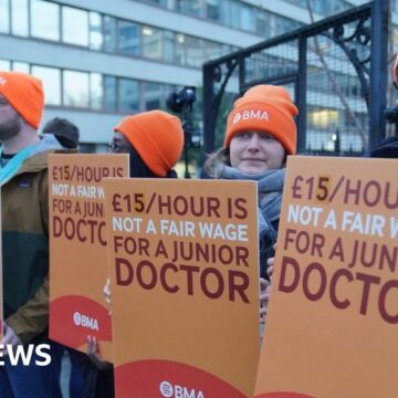 Junior doctors call five-day strike before election