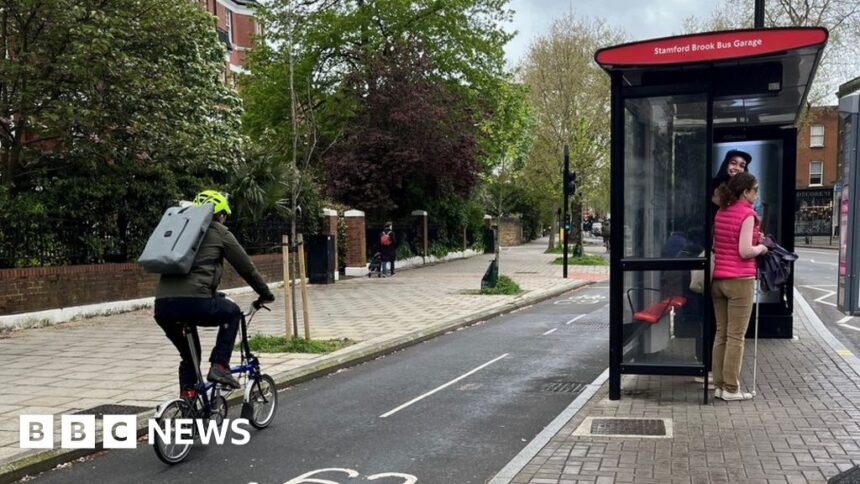 London transport: Call for ban of ‘floating’ bus stops