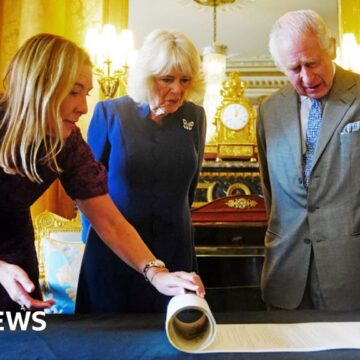 King’s official Coronation scroll is first without animal skin