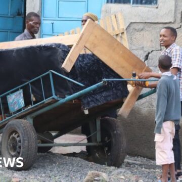 Kenya floods: Nairobi homes demolished as Cyclone Hidaya approaches