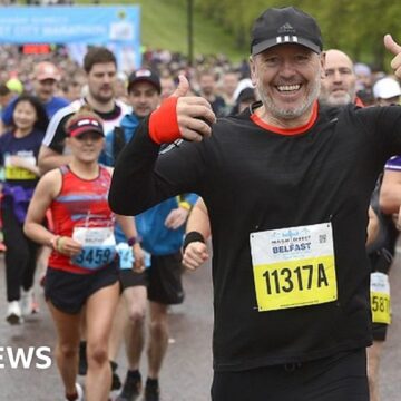 Thousands run Belfast roads as marathon under way