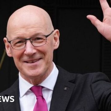 Swinney to be sworn in as Scotland's first minister