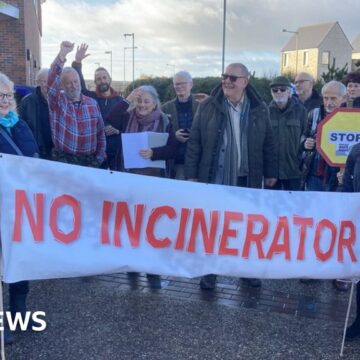 Pause on new incinerators extended by government