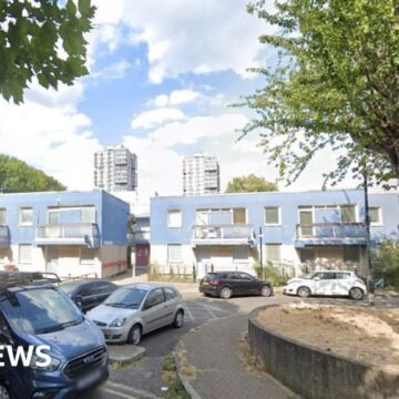 Lambeth shooting: Murder investigation after man killed