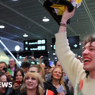 Eurovision winner Nemo explains how they broke their trophy