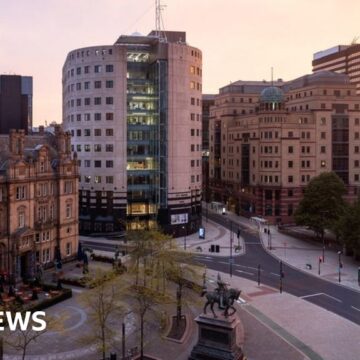 Leeds: Bank of England to increase staff in city from 50 to 700