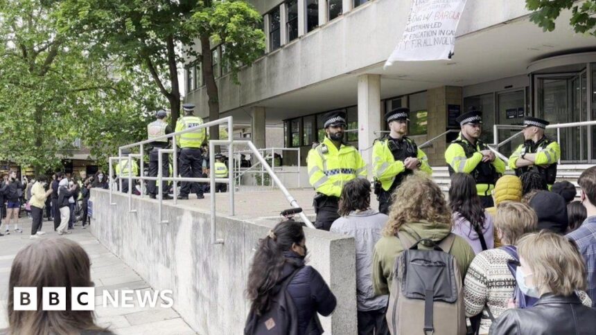 Seventeen protestors arrested over University of Oxford Gaza protest