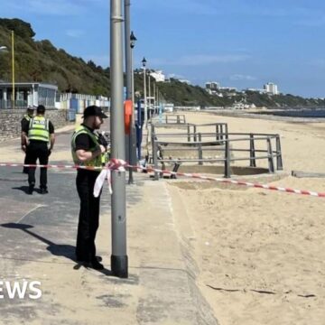 Bournemouth stabbing: Police give reassurances following beach murder