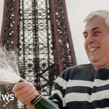 Lottery winner celebrates with Blackpool holiday