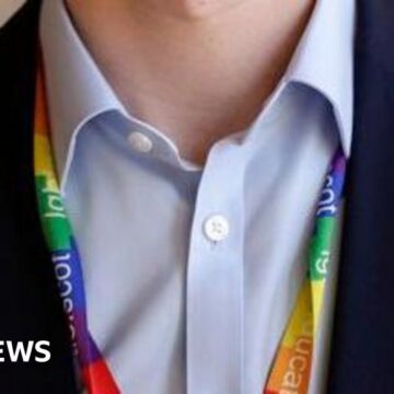 Civil servants rainbow lanyard row makes it to PMQs