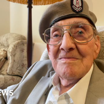 ‘D Day Dodger’ shares World War Two battle memories