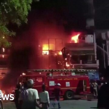 Newborn babies die after fire at Delhi hospital