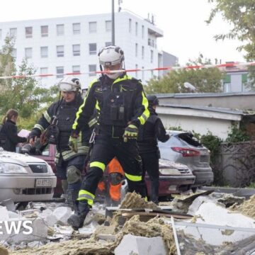 Russia's glide bombs devastating Ukraine's cities on the cheap