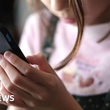 Three-year-olds groomed online, charity warns