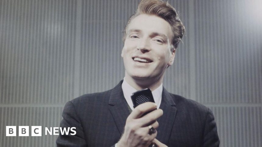 Sixties pop phenomenon Frank Ifield dies aged 86