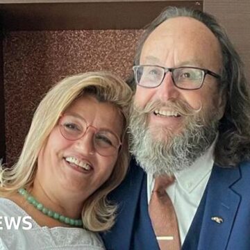 Dave Myer's wife misses TV chef 'terribly'