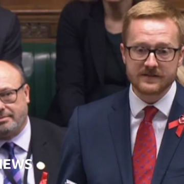 Labour suspends MP Lloyd Russell-Moyle over complaint