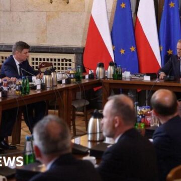 Polish security finds cabinet meeting room bugged