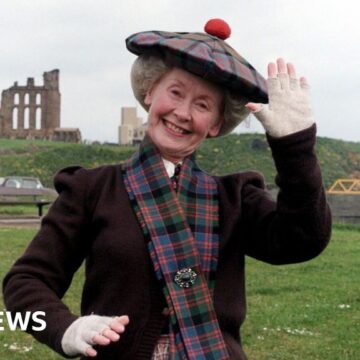 Super Gran star Gudrun Ure dies aged 98