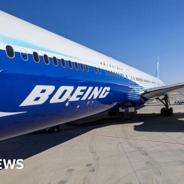 Boeing boss's $33m pay package approved