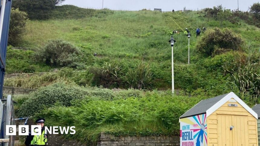 Police search cliffs after Amie Gray’s death