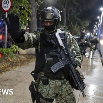 Top Sinaloa cartel sicario extradited to US