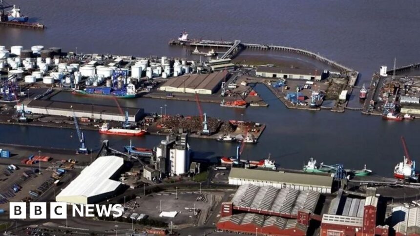 UK ports 'choked' by shipping fumes, study claims