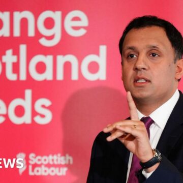 Union says Anas Sarwar family’s firm pays above real living wage