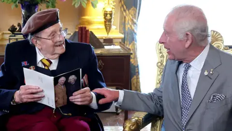 Getty Images D-Day veteran Jim Miller gets 100th birthday card from King