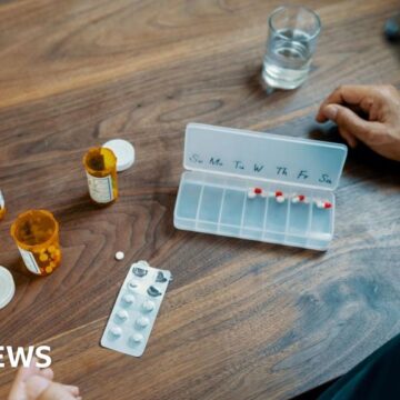 GP prescribing opioids in 'high amounts' needs to improve