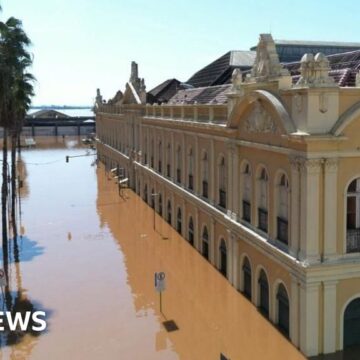 Brazil floods: 'We've never experienced anything like it'