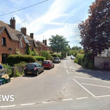 Suspected WW2 bomb found in Devon garden