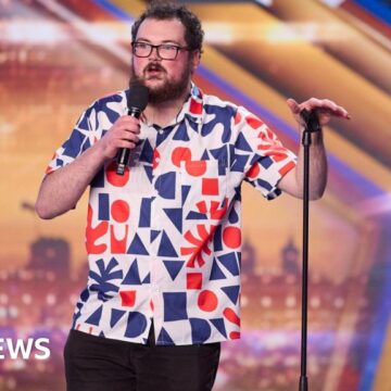 Britain’s Got Talent: Comedian ‘embraces’ his tics