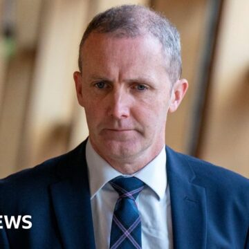 Former health secretary Matheson to be sanctioned over iPad use