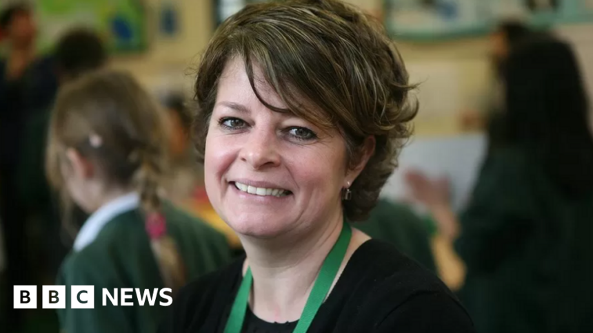 Ruth Perry's sister angry over lack of Ofsted change