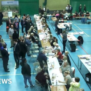 Conservatives hold seats in Hertfordshire stronghold