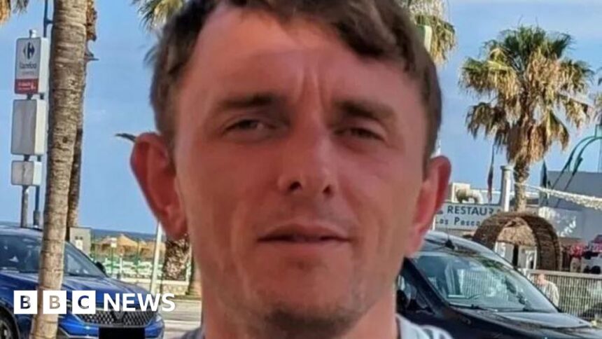 Accused road rage killer 'hit man in self defence'