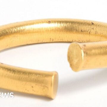 Bronze Age gold stolen during museum break-in