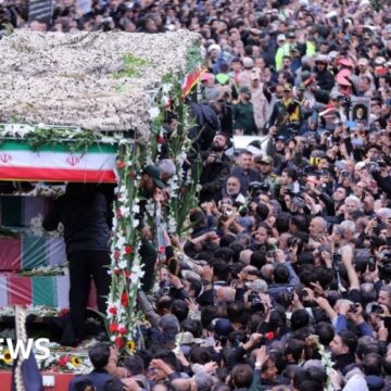 Thousands at Iran president's funeral procession