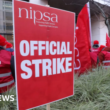 Unions suspend school support worker strike