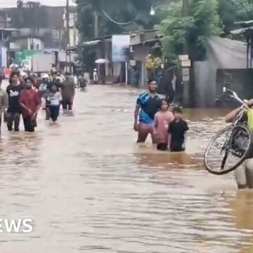 Sri Lanka monsoon floods kill seven people